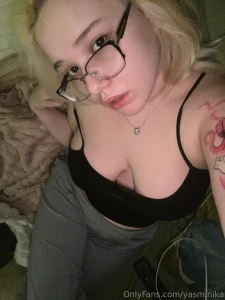 Well here comes the day of gifts this is a hot and quite frank video i