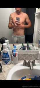 May the gray sweatpants do there thing today