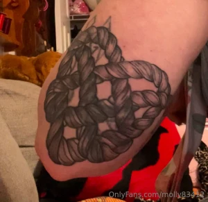 Is this a thing am i allowed to like horny meme dump on here who is part 6