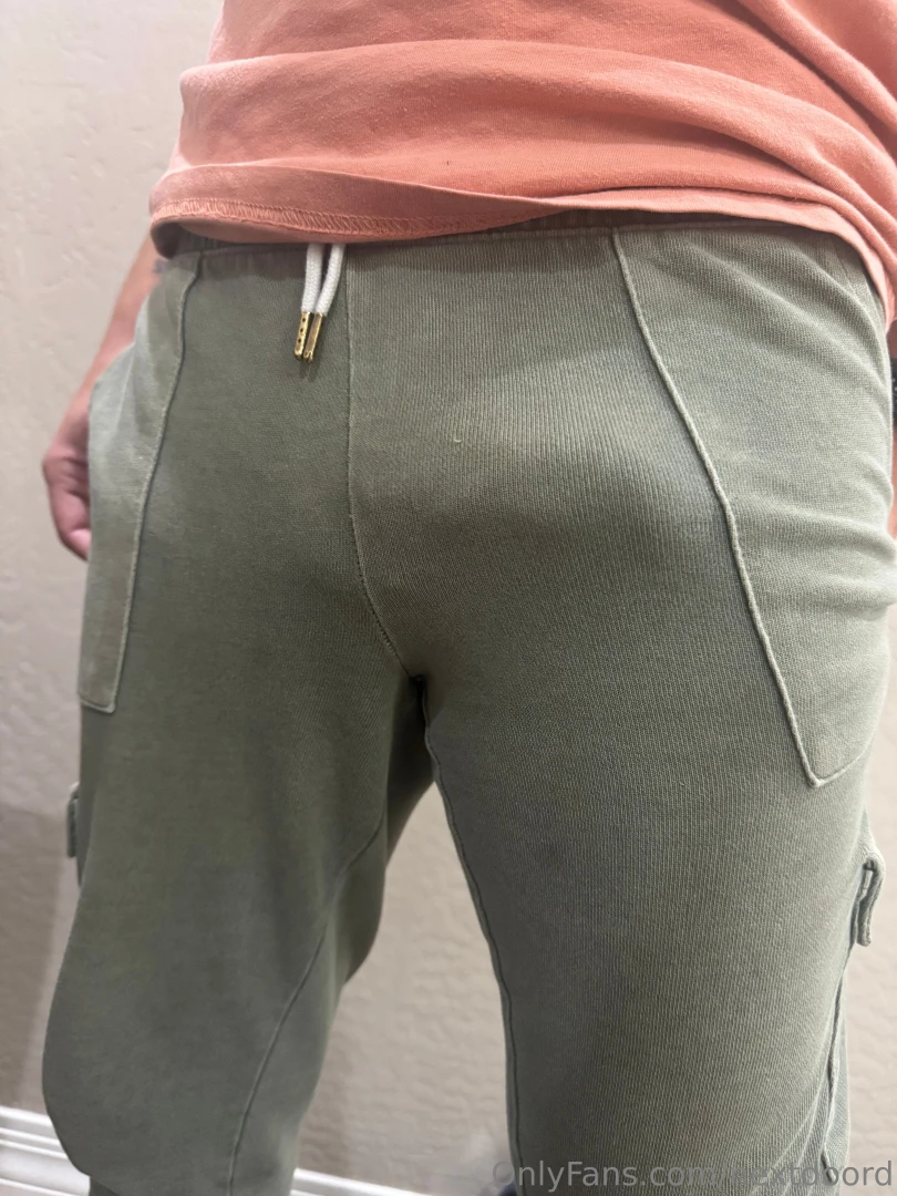 Can you see my dick vein popping through my sweats 