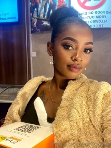 Spoil me with your attention i ll reward it generously