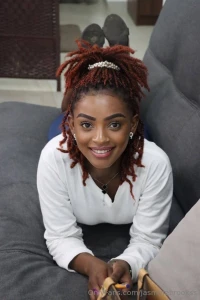 Serving looks all day