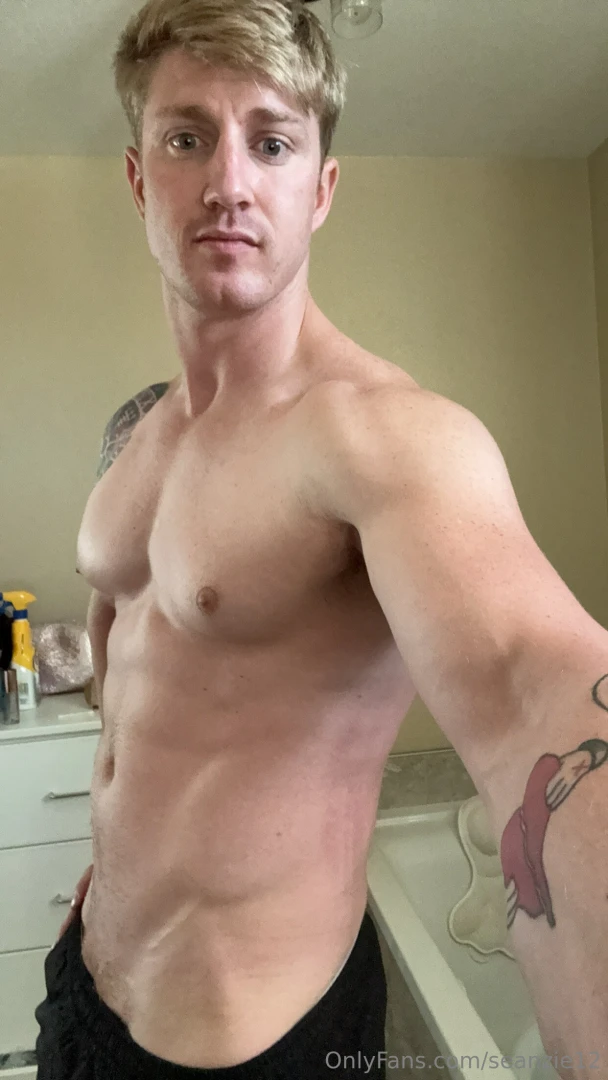 Message me if you want ppv content i have tonssss 