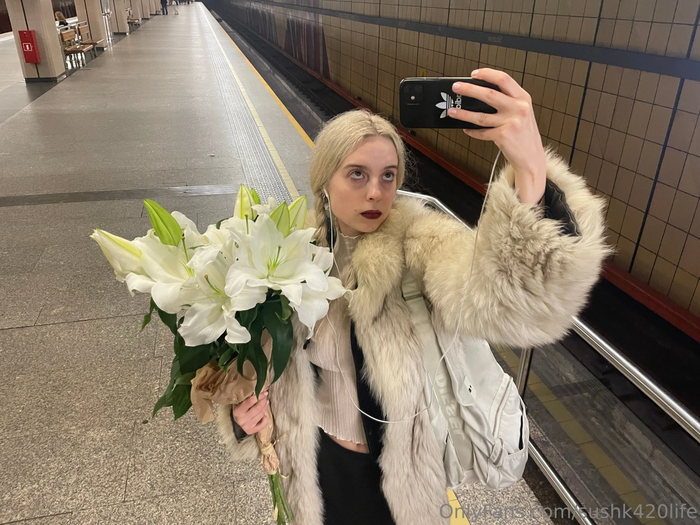 Give flowers to the ones you love part 1 