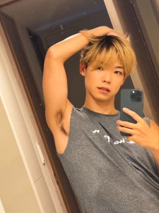 Cute japanese boy yu cum only using his nipples part 3