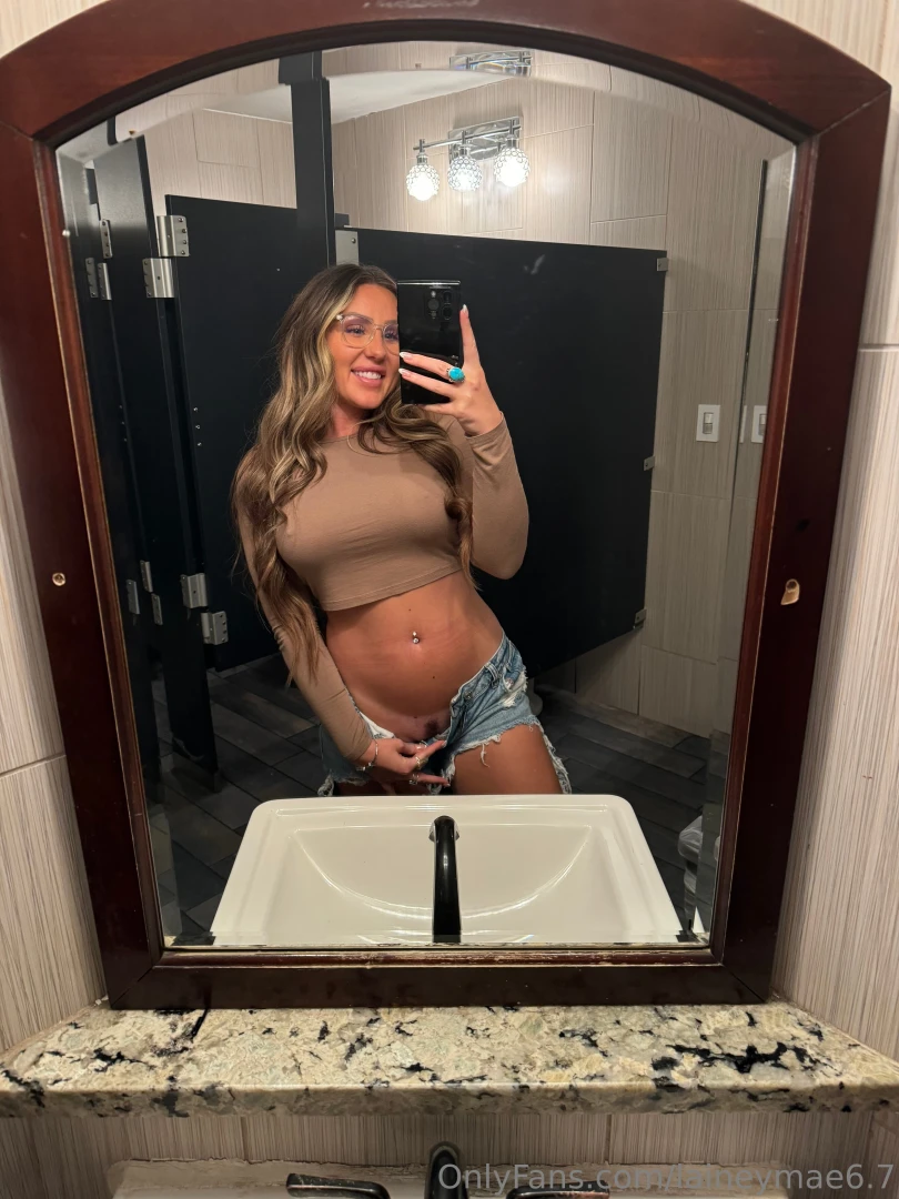 Imagine if you walked in on me like this could you handle yourself 