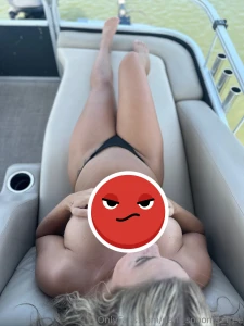 Wanna see what s under this hand bra