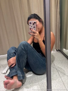 Took a few toe pics at the fitting room just blessed ur eyes ur part 1