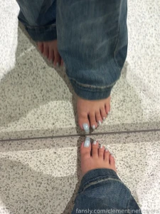 Took a few toe pics at the fitting room just blessed ur eyes ur part 5