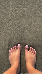 Pink toes at the beach best decision ever part 1