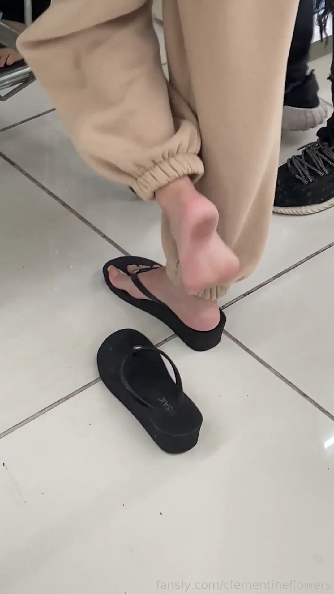 Pov ur behind me at the supermarket amp u couldn t help but to film my 