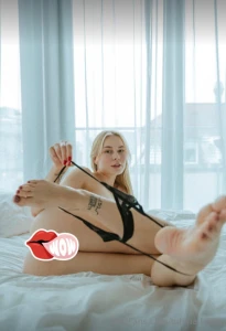 V sym t n anni ai latasi t m n kauden kuumimman videon h n tekee