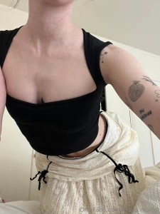 Ootd happy saturday everyone message me if you want a video of me