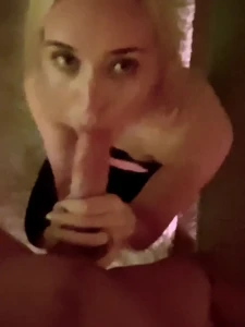 Hotwife milf queenmiragexoxo this pretty wife really knows how to