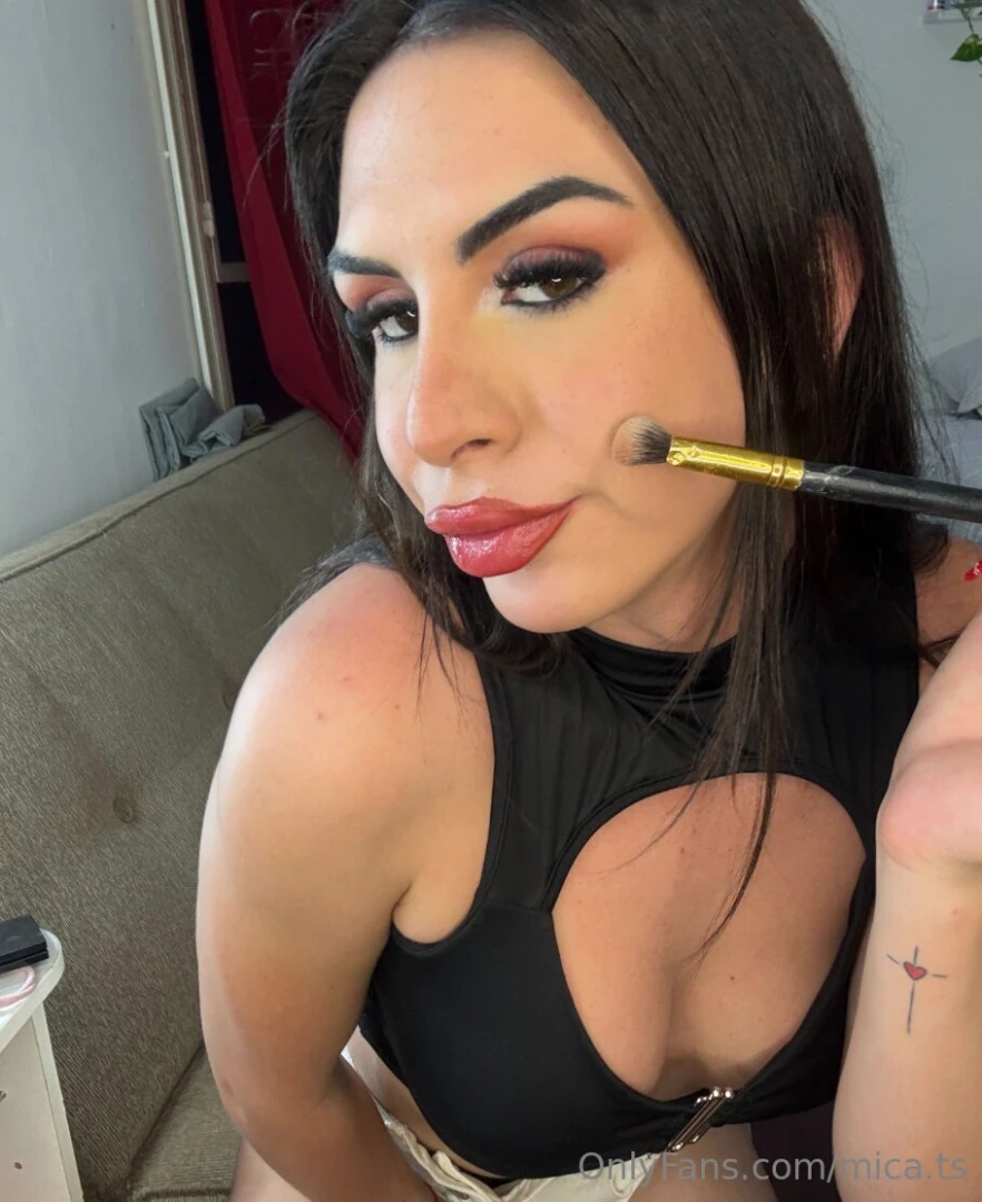 From morning till evening i make my clients beautiful everyone leaves 