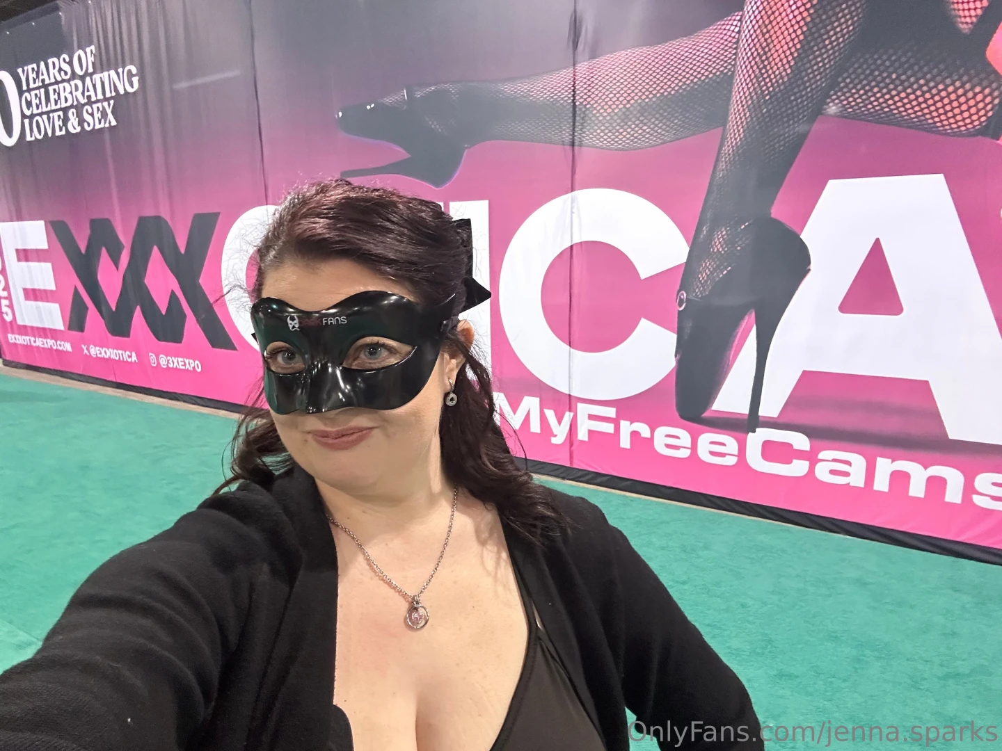 So i did a thing last weekend and went to exxxotica 2025 in chicago 