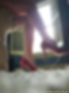 A body like yours oughta be in jail cause it s on the verge of bein part 1