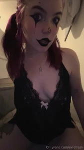 Got some cute new outfits to show you guys xx part 1