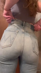 Running some errands in one of my fav pairs of jeans