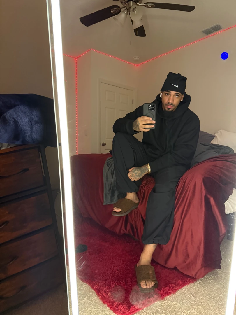 Where my feet people at drop a comment 