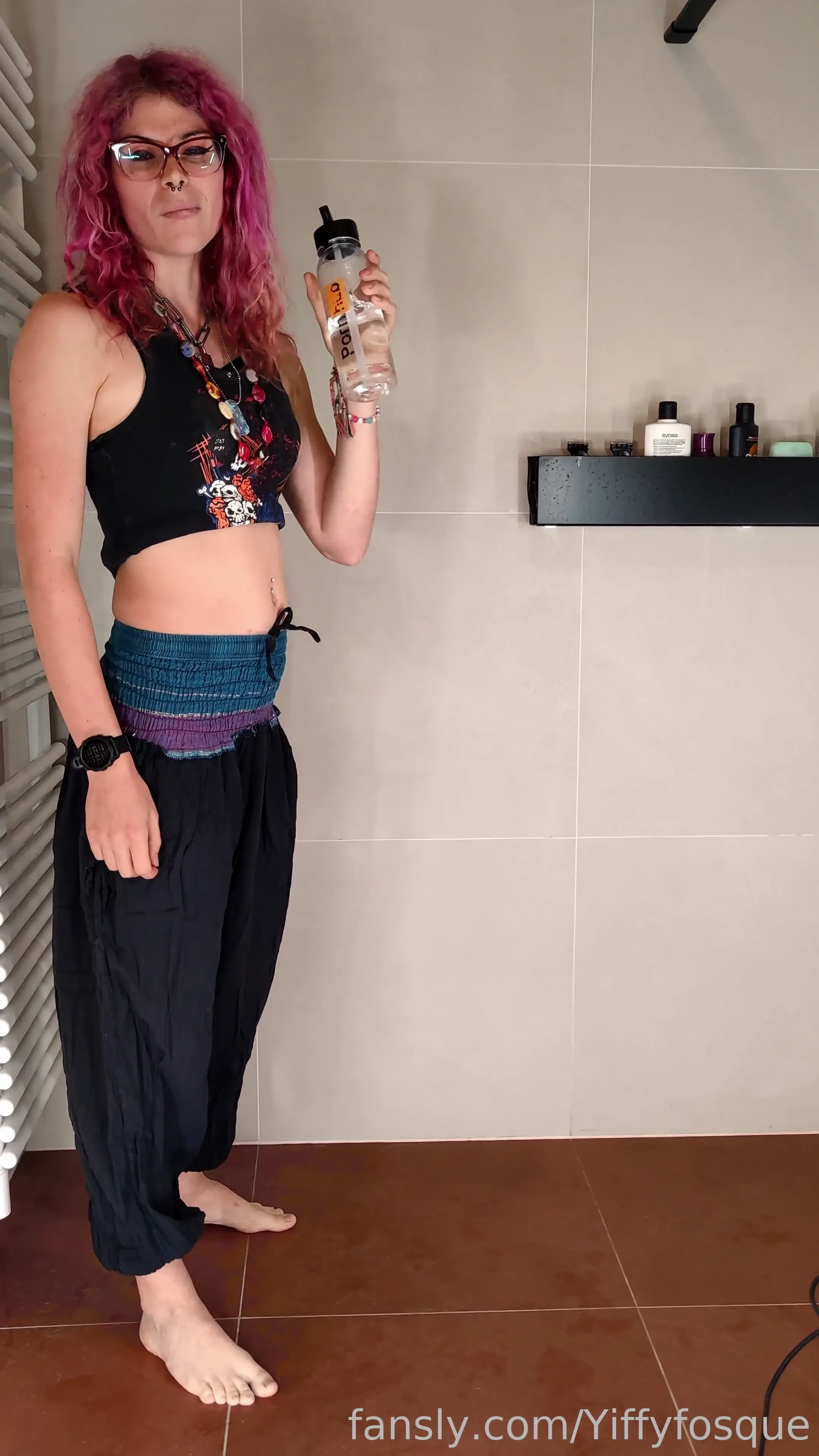 Video commission for stefan he really like to watch me peeing standing 