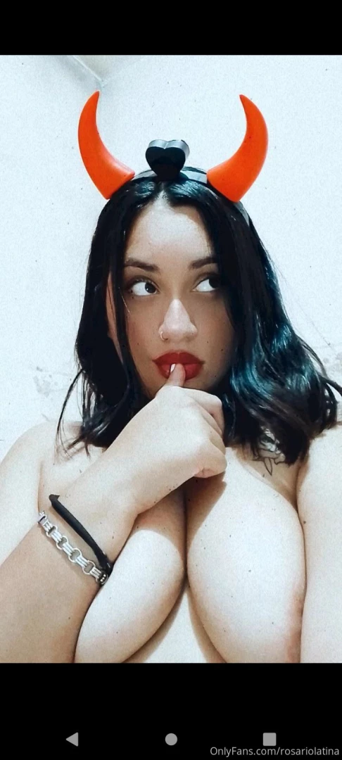 Hi baby i m sexiidancer thanks for following me your naughty girl 