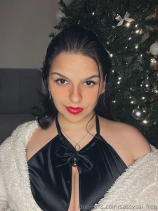 Santa i ve been a good girl sassysai