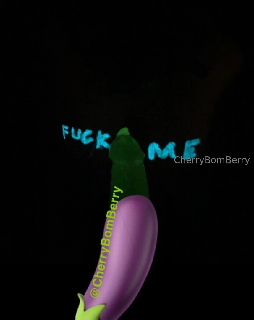 Glow in the dark smexy time 