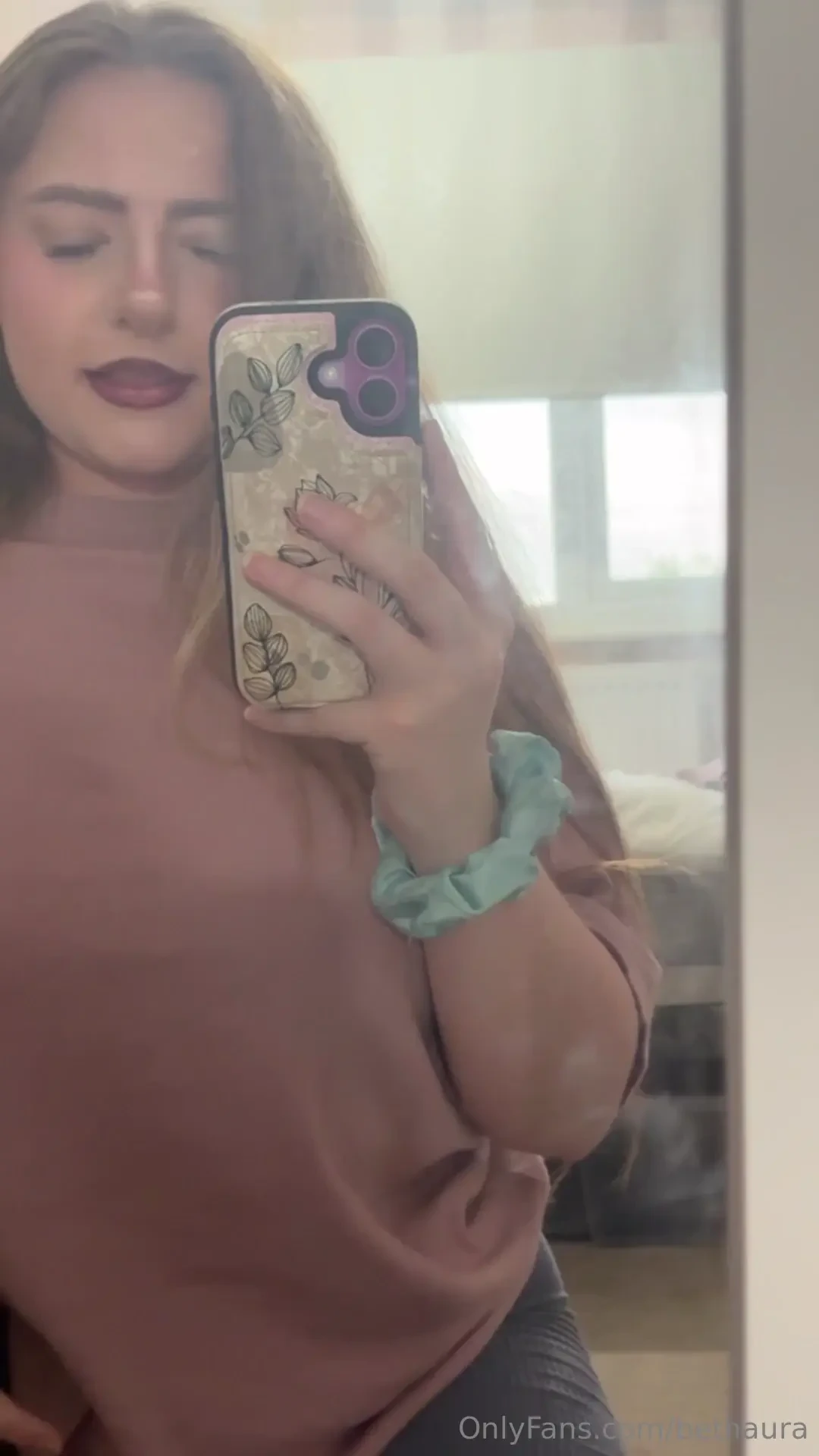 Big t-shirts r only cute when there s big boobies hiding under it 