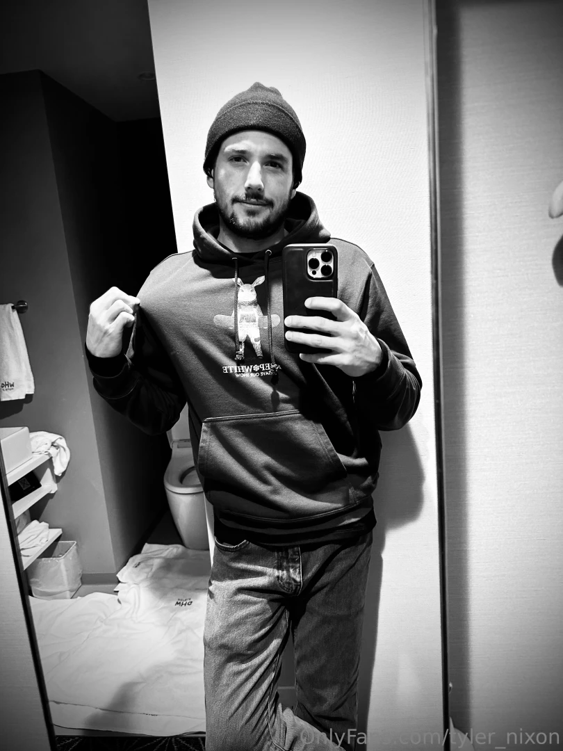 Should i just start putting all my content selfie on here things that 