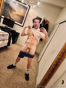 Omg 2nd day in a row at the gym has kicked my ass psh all i did was