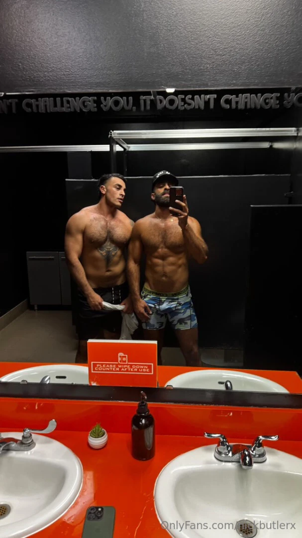 Who likes sweaty crossfit boys 
