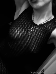 Pretty titties who wants to see them