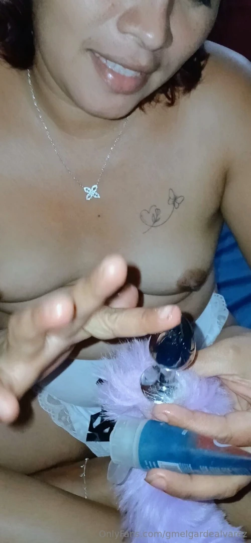 Preparando mis juguetes mira mi video hot 