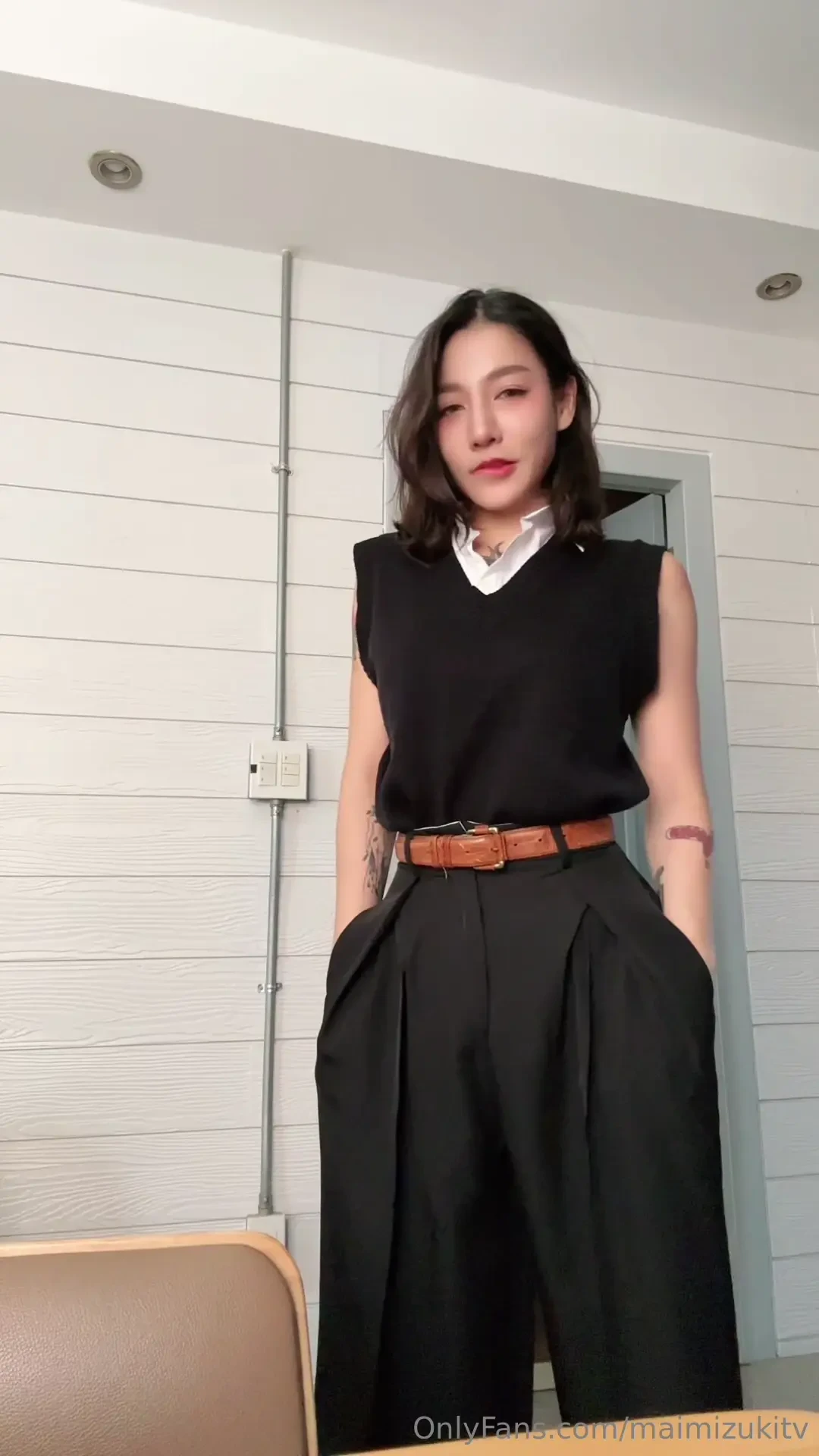 This outfit is the perfect balance of grace and strength i put it on 