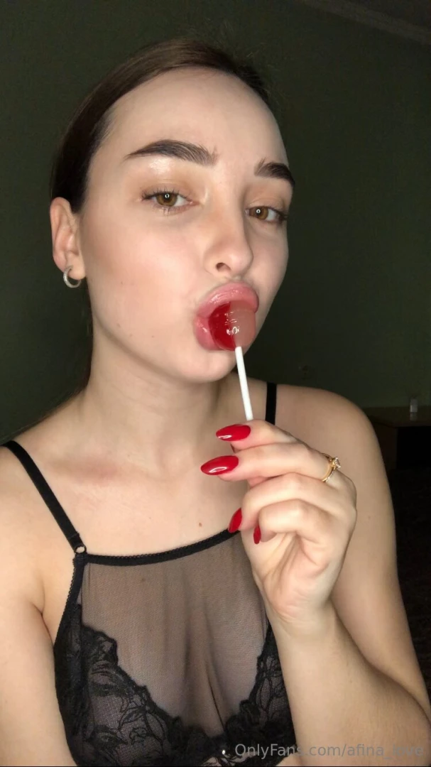 I love sweets especially your dick oops i mean chupa chups 