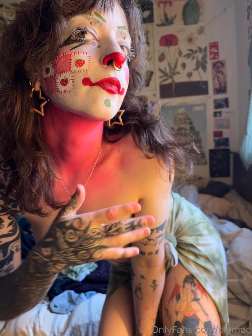 Strawberry patch clown from today video coming soon part 10 