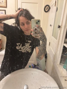 Pov i just got home from work and you re hanging out in the bathroom