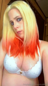 With my sexy hair part 2