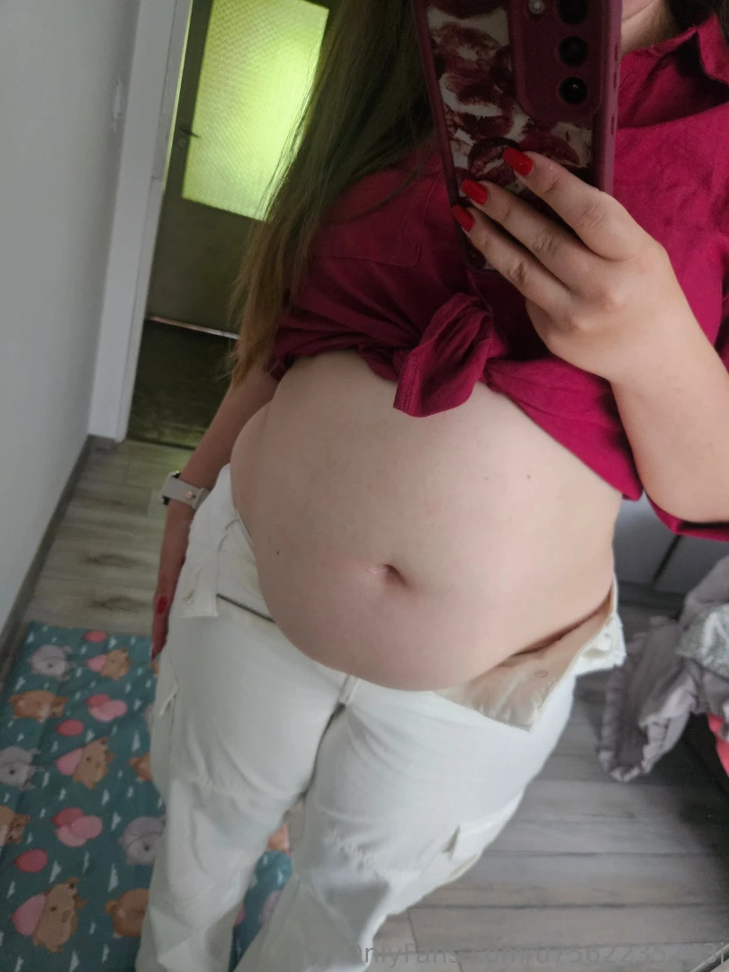 My stomach looks fat even when i suck it in i barely managed to button part 2 
