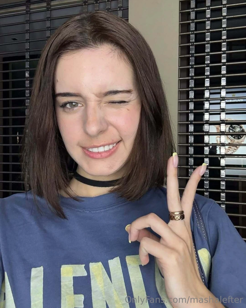 I just realized i never properly introduced myself here sooo let s fix 