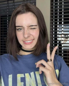 I just realized i never properly introduced myself here sooo let s fix