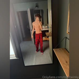 I do custom content anything you want me to do ill do it here are some