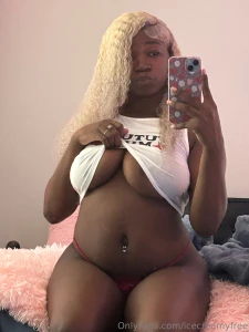 Before i made a mess this vid made me squirt