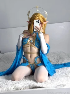 Can you figure out what i really want fyp princesszelda thighs feet
