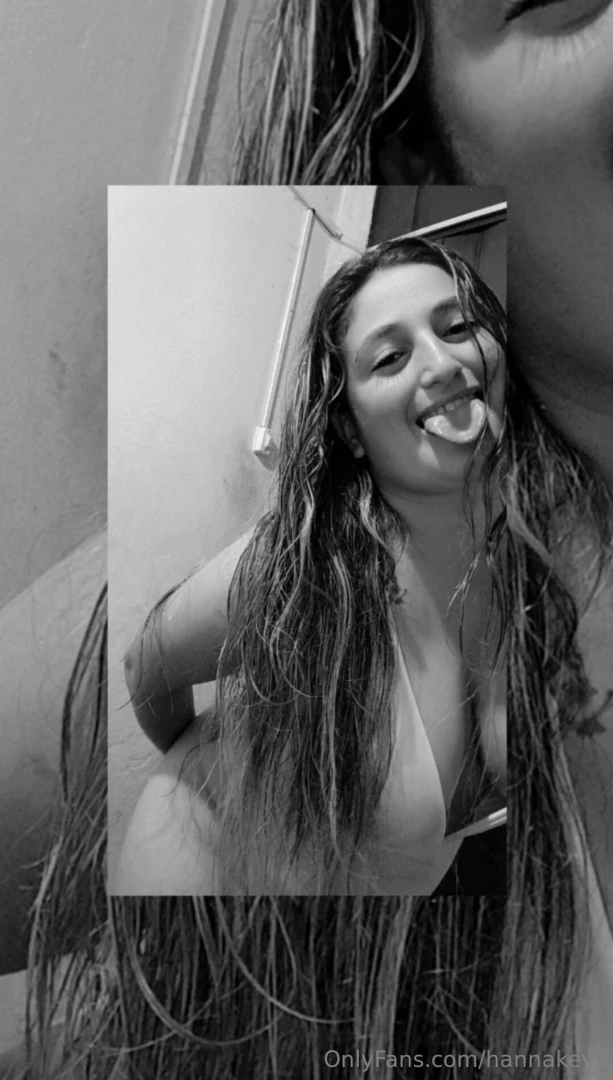 Are you bewitched by a seductive view a simple white t-shirt is what 