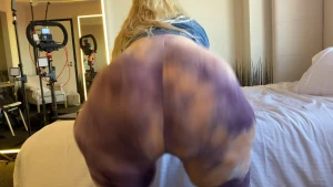 Twerk that big ass for eddie his view of my big ass and then those