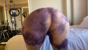 My big booty clapp making his dick rock hard eddiejaye