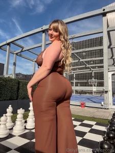 In the mood to play naughty games with you