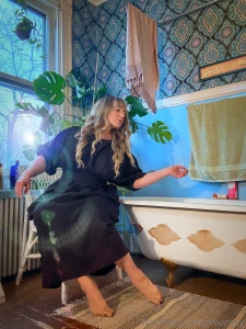 There s room for two in this tub